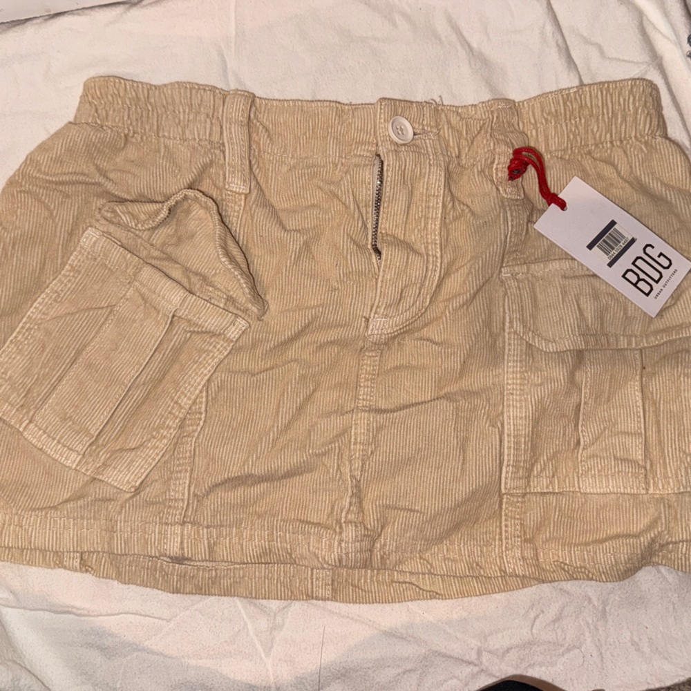 BDG Cream Textured Shorts